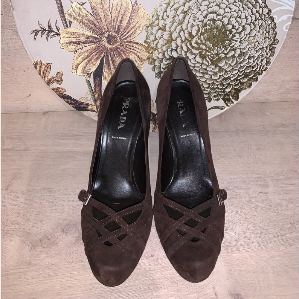 Prada Shoes - suede pumps